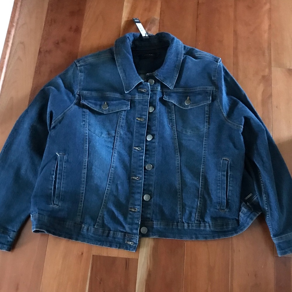 Tahari Jean Jacket NWT - Picture 3 of 7
